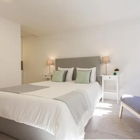 Santana Location * Лиссабон